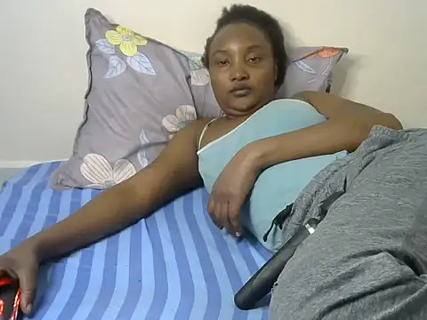 StacyGee24 online show from September 13, 1:52 pm