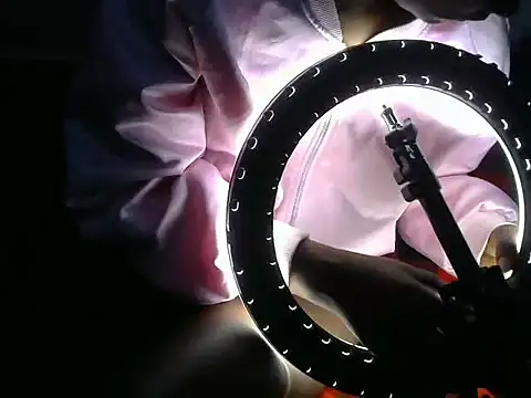 StacyGee24 online show from September 18, 7:23 pm