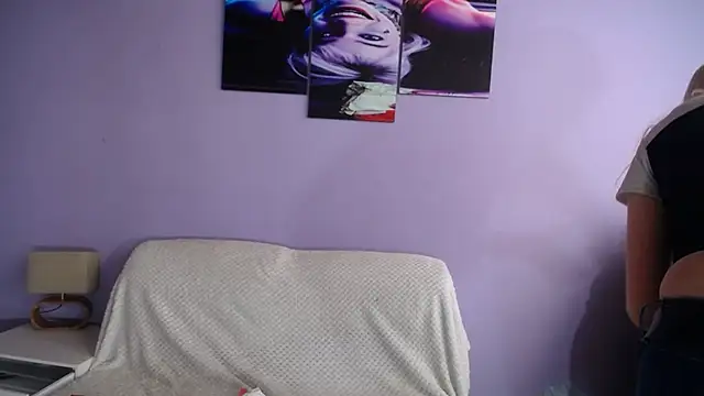 sophia ny online show from April 17, 1:24 pm