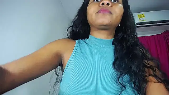 Snapshot of Sashabreck chatting on October 10, 5:01 am Sashabreck online show from October 10, 5:01 am