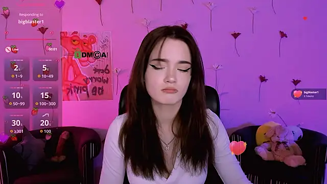 liana kisses online show from March 17, 8:02 pm