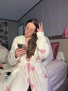 Sweetdee222x online show from March 20, 10:36 pm