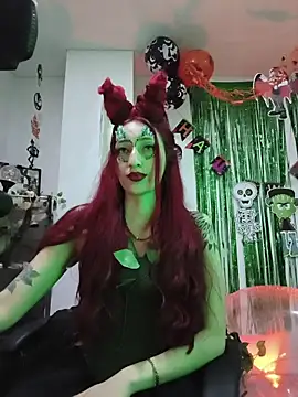 Snapshot of Vermelha_Gremory_ chatting on November 1, 5:33 am Vermelha Gremory  online show from November 1, 5:33 am