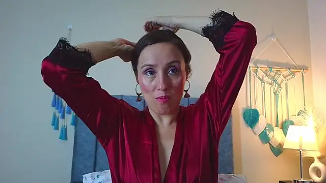 IberianMoonMK online show from October 28, 5:52 pm