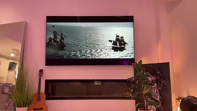 Snapshot of Mika_Miller chatting on September 17, 4:21 am Mika Miller online show from September 17, 4:21 am