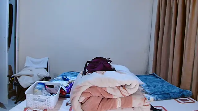 ALEXABOUJEE95 online show from July 1, 1:32 pm
