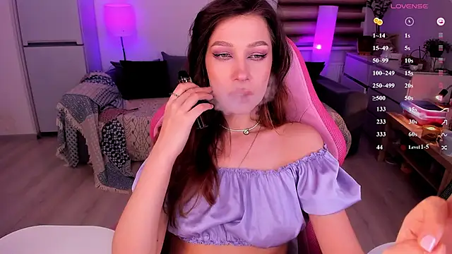 tenderdreams online show from February 19, 11:47 pm