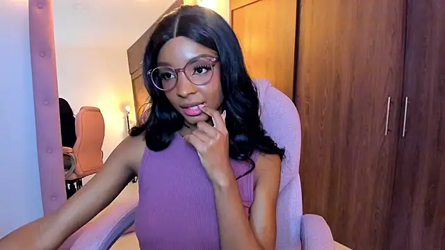 alikahouston4 online show from March 6, 2:28 am