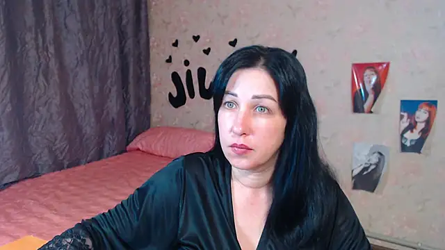 JillStevens online show from November 5, 3:56 am