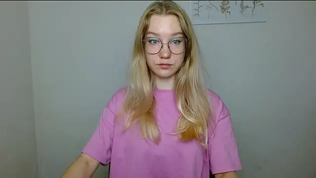 cindi hot online show from September 19, 10:25 am