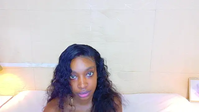 Shamiraa moore online show from June 24, 8:30 pm