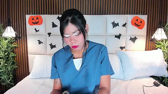 CailynBrowm online show from October 28, 4:18 am