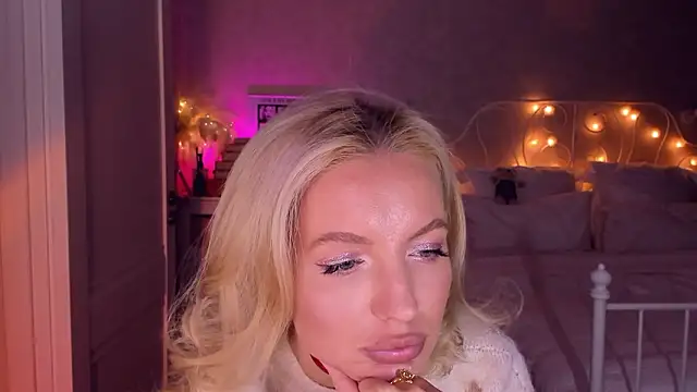 aestetick online show from February 2, 3:55 pm