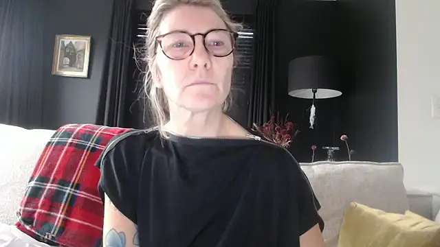 godinflower online show from October 10, 7:24 am