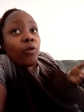 Miss Amani online show from April 10, 2:56 pm