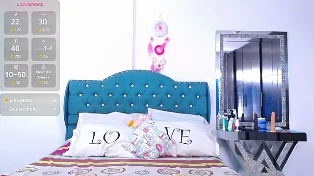 sofiamature01 online show from March 26, 3:58 pm