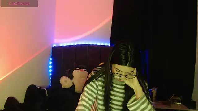 ily bea online show from October 15, 1:30 am