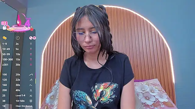 NayeCloud online show from February 7, 7:12 am