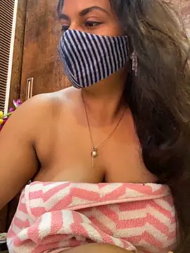 Snapshot of Haanikaur_saavi chatting on October 14, 8:28 am Haanikaur saavi online show from October 14, 8:28 am