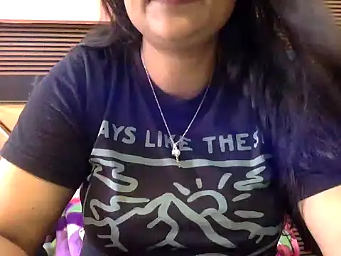 Snapshot of Haanikaur_saavi chatting on October 13, 8:17 am Haanikaur saavi online show from October 13, 8:17 am