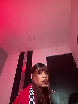 LucyGiraldo online show from April 21, 8:27 pm