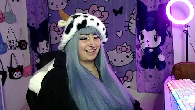 lussyevans24 online show from September 28, 5:47 am