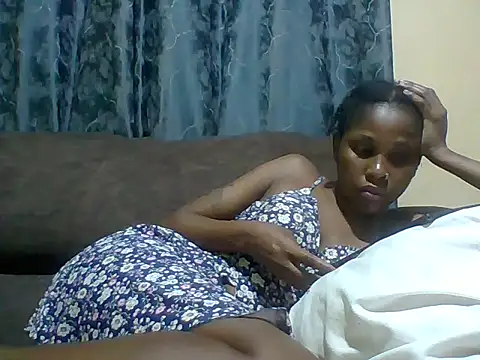 Snapshot of miss_lyne001 chatting on September 15, 10:50 pm miss lyne001 online show from September 15, 10:50 pm