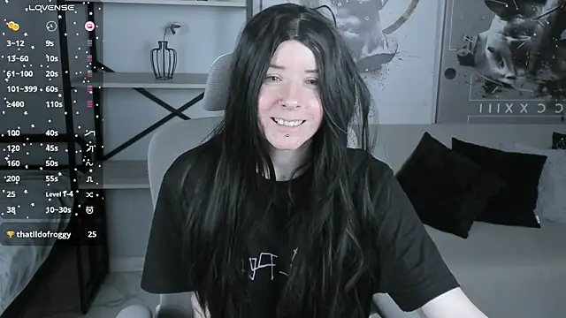 LexiWenford online show from November 17, 3:18 am