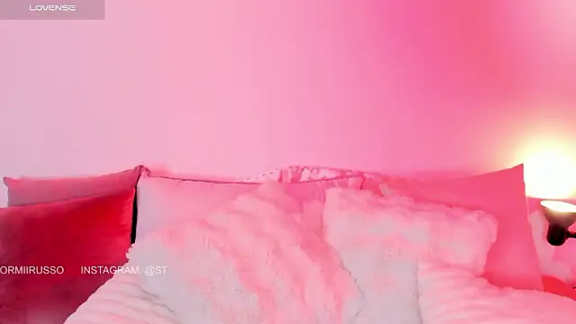 StormiRusso online show from March 7, 4:52 am