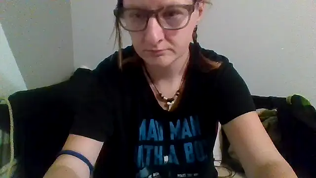 Eluradess online show from October 16, 2:58 am