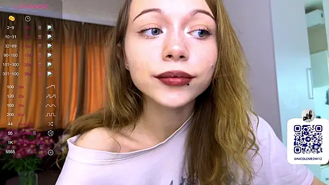  SofiaBrown online show from May 2, 1:47 pm