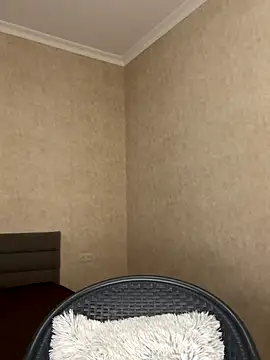 Polli Kiss online show from October 24, 4:03 pm