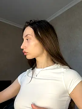 Polli Kiss online show from October 23, 12:55 pm