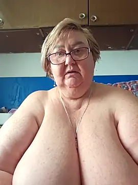 Snapshot of Awn290668 chatting on September 19, 12:15 pm Awn290668 online show from September 19, 12:15 pm