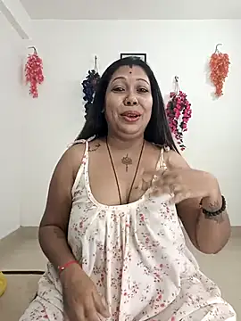 YOUR LOVELY-40 online show from October 7, 1:37 pm