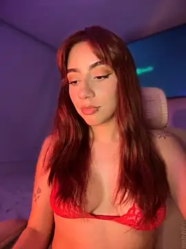 veronicaapink online show from November 11, 1:45 am