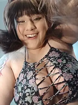 ItsNaiixa online show from August 5, 8:59 pm