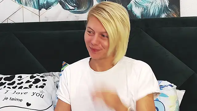 tanyagrey online show from September 26, 7:17 am