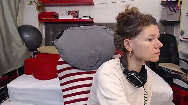 kellyterapy online show from February 17, 8:24 am