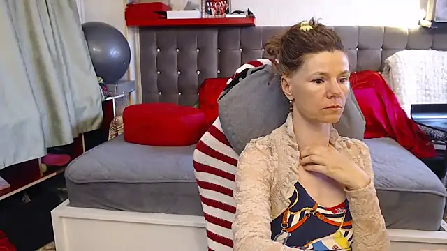 kellyterapy online show from April 9, 10:20 am