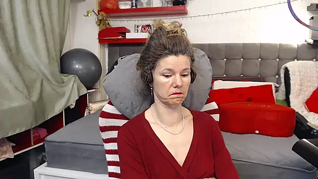 kellyterapy online show from March 5, 11:44 pm