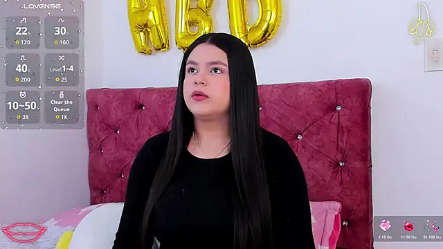 skyhotgirll online show from April 1, 5:54 pm