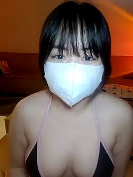  lilibae69   online show from November 5, 11:48 am