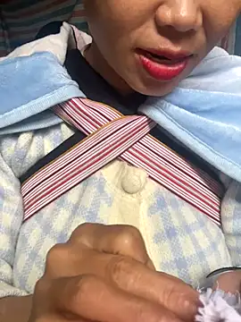 Laura8910 online show from November 17, 6:03 am