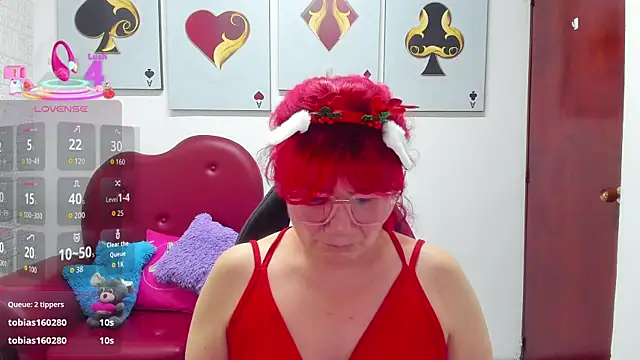 Salomeediaz  online show from December 17, 9:41 pm