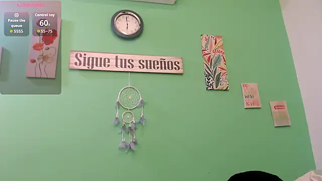 alisontitsmilk19 online show from November 1, 2:27 am