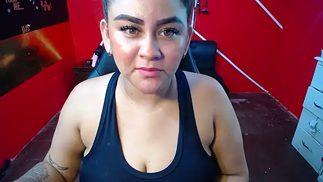 loly bigbooty4u online show from November 28, 9:12 am