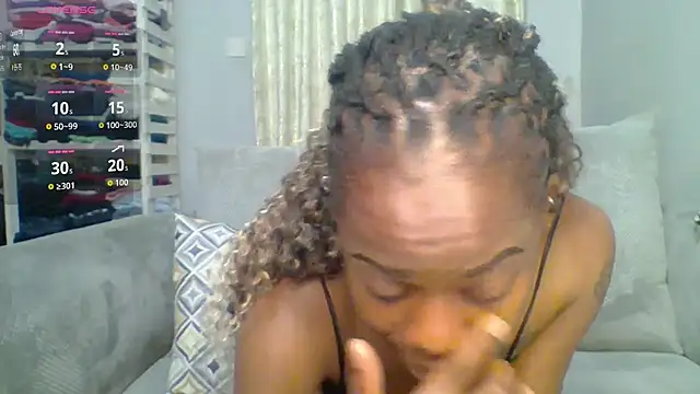 Snapshot of Petite_254 chatting on September 20, 11:47 pm Petite 254 online show from September 20, 11:47 pm