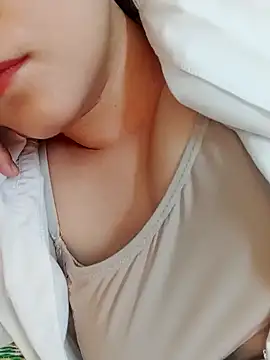  Attractivegirl33 online show from October 8, 5:56 am