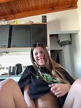Snapshot of Lolykush chatting on September 22, 5:44 pm Lolykush online show from September 22, 5:44 pm